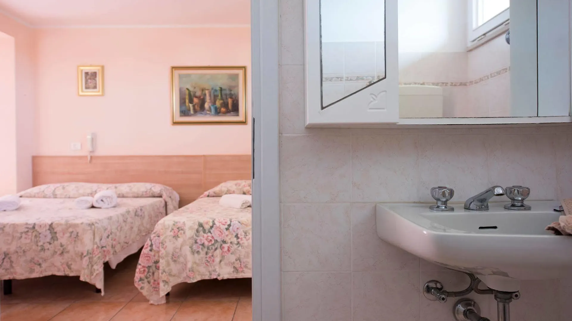 Hotel Settebello B&B 3*, Cesenatico Italy
