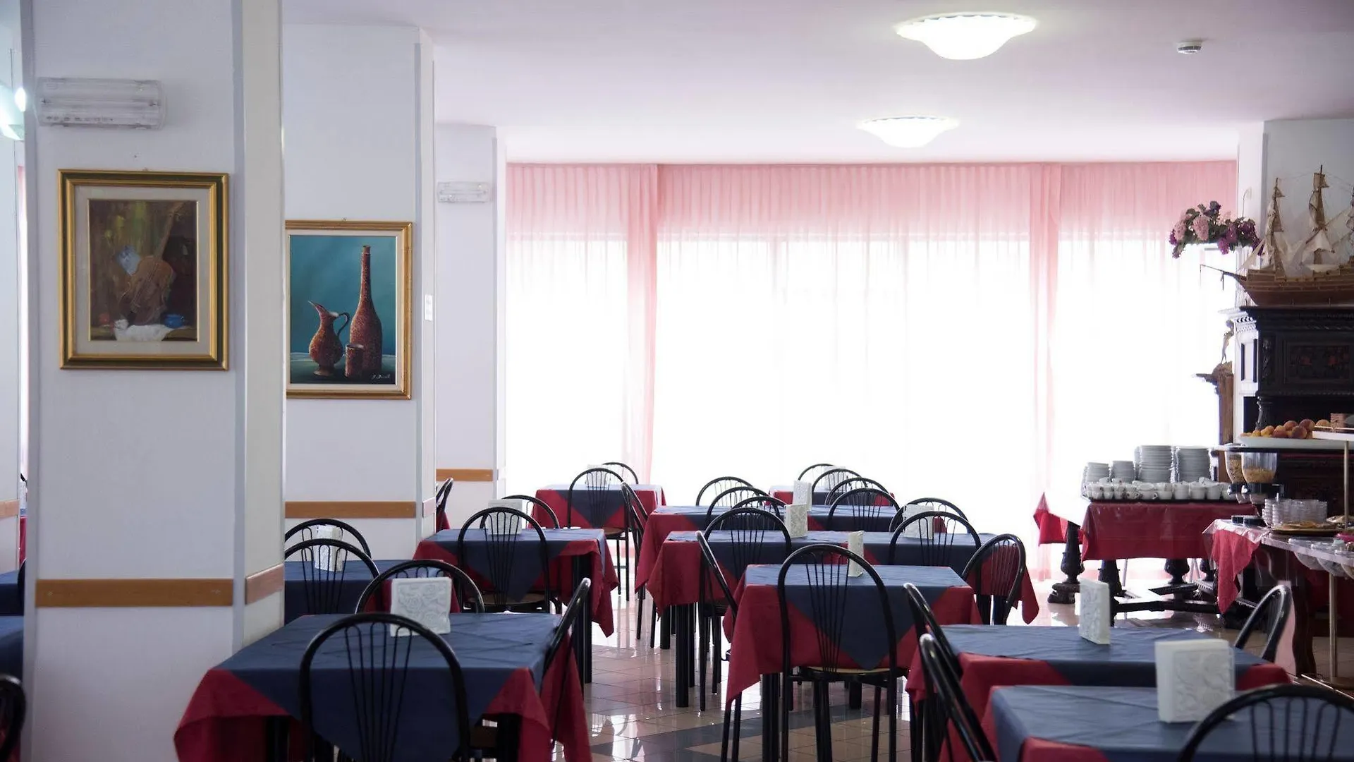 Hotel Settebello B&B 3*, Cesenatico
